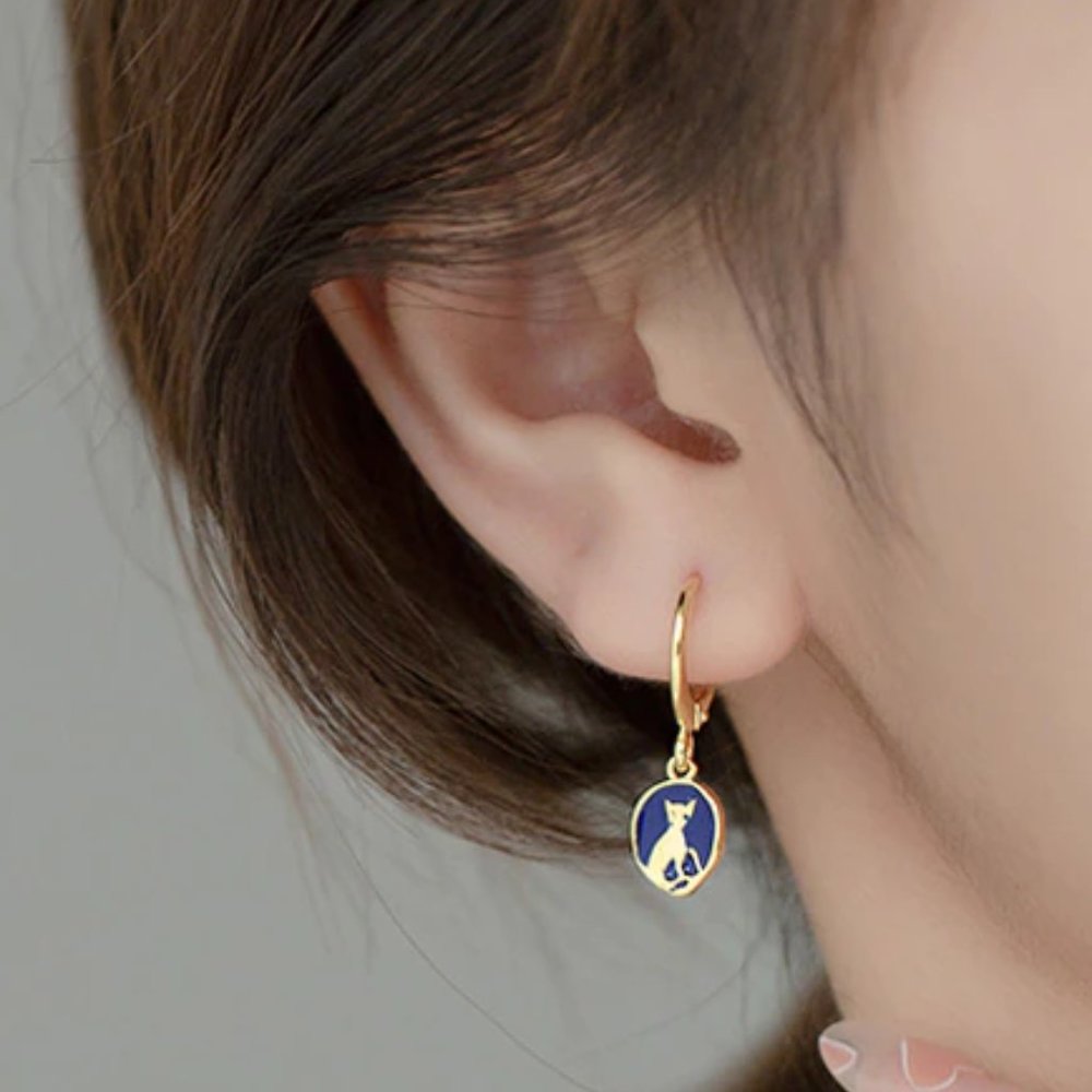 NEW Silver / Gold Cute Cat Ear Buckle Simple Temperament Earrings